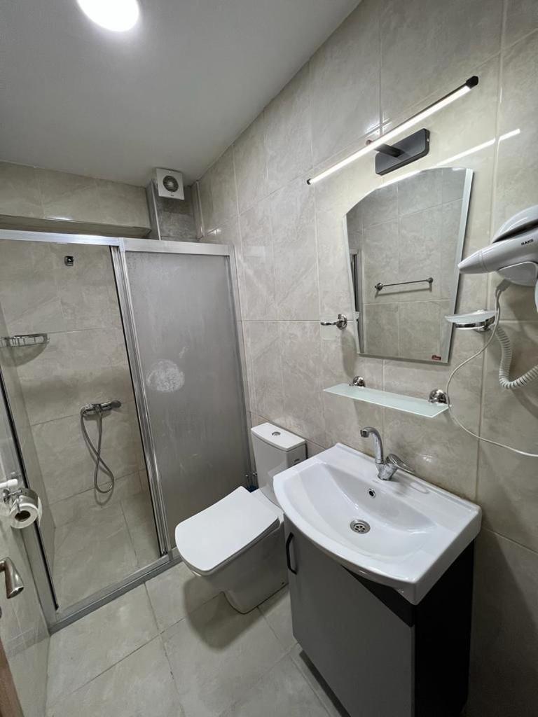 Retrol Hotel Istanbul Bagian luar foto